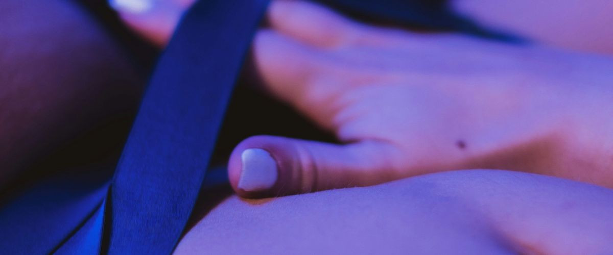 Le Pouvoir des Caresses et des Préliminaires Dans Vos Moments Intimes